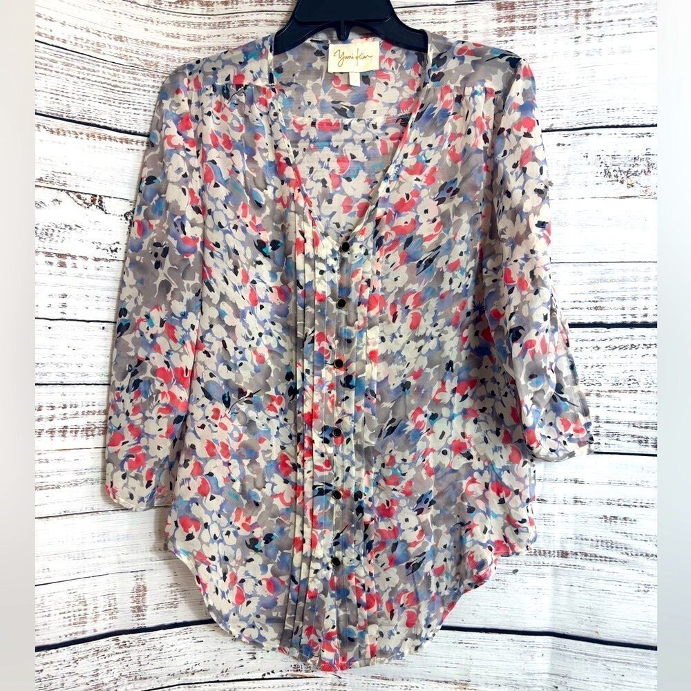 Yumi Kim Silk Top Womens Sz S chiffon Roll tab Sleeve pleated Sheer Blouse
